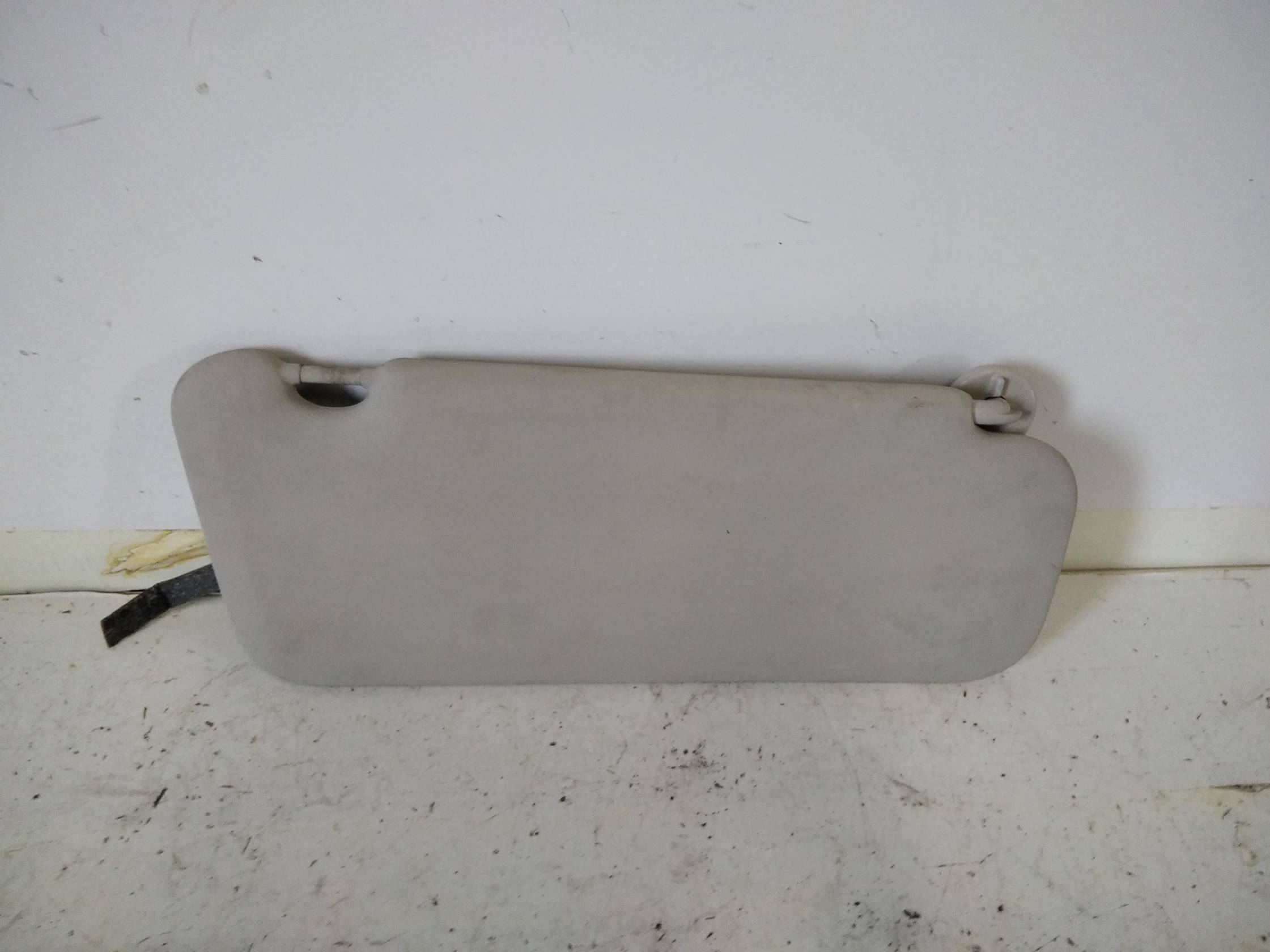 Aletta parasole parabrezza